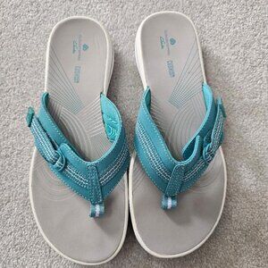 Clarks Cloudsteppers Aqua blue color sz 8